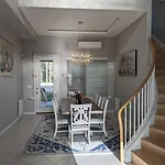 Stripviews! Modern Vegas Retreat