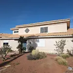 Stripviews! Modern Vegas Retreat