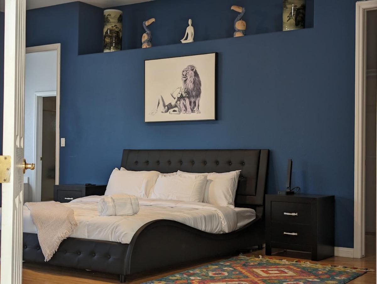 Apartment Stripviews! Modern Vegas Retreat *
