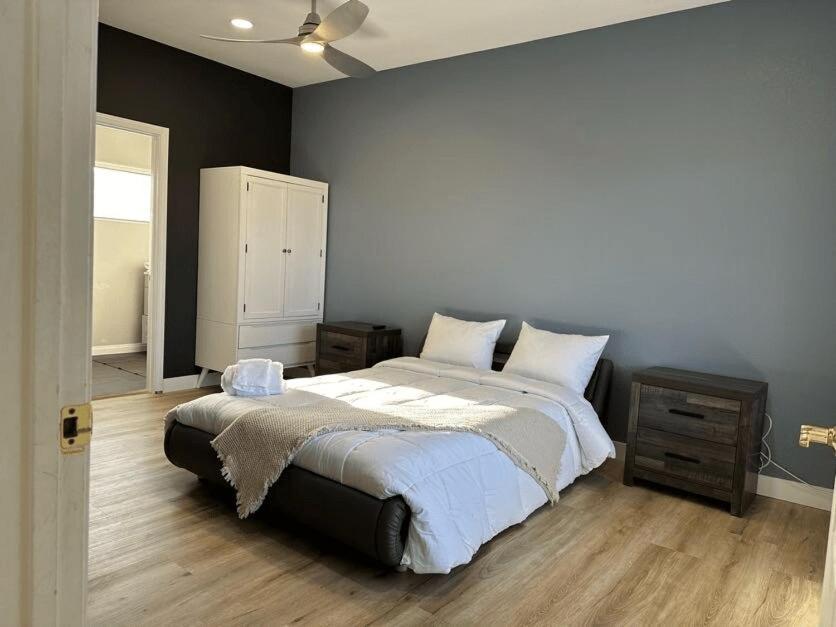Stripviews! Modern Vegas Retreat Apartment