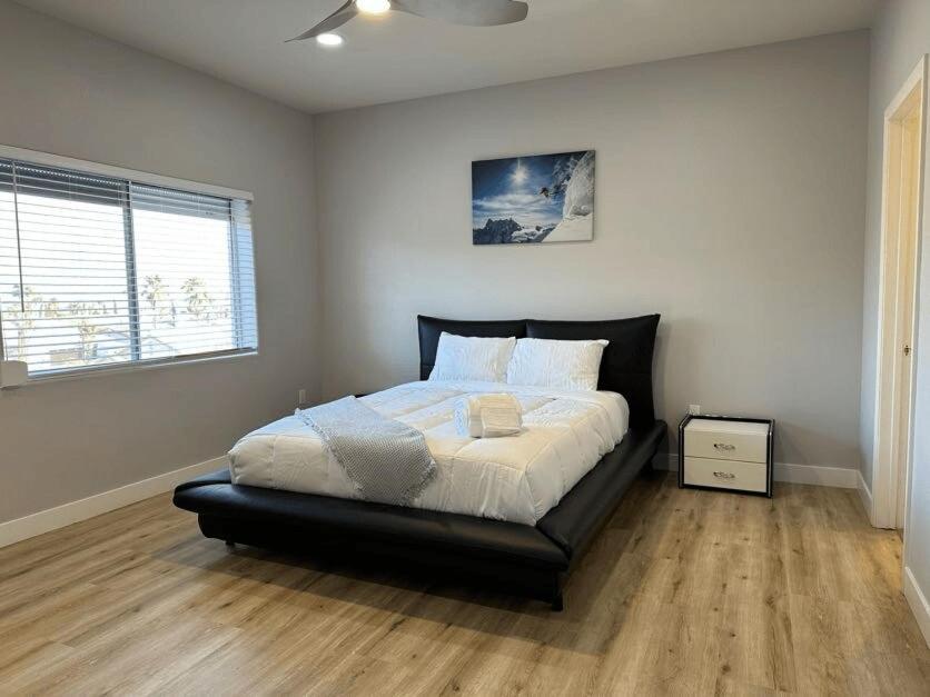 Apartment Stripviews! Modern Vegas Retreat